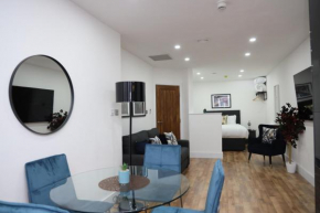 Concert Square Apartments By Happy Days